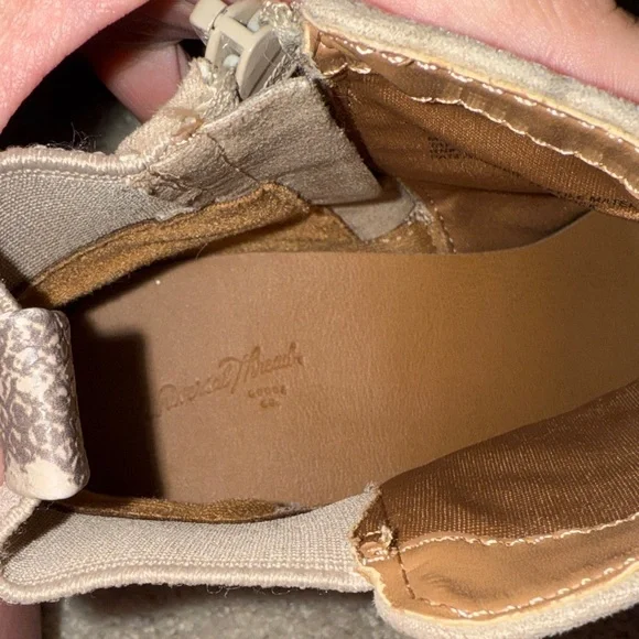 Universal Thread Tan Ankle Boots - Picture 2 of 3